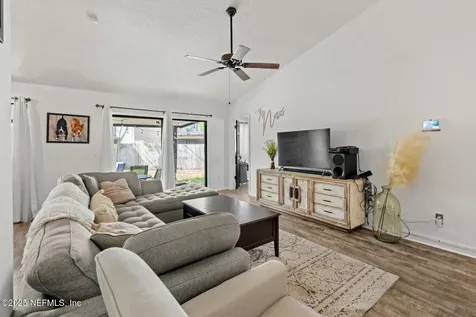 9709 Fawn Brook Circle N Jacksonville FL 32256