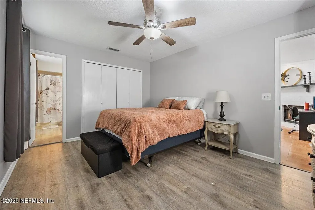 3945 Hollows Drive Jacksonville FL 32225