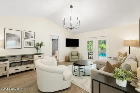 3859 Ashglen Drive E Jacksonville FL 32224