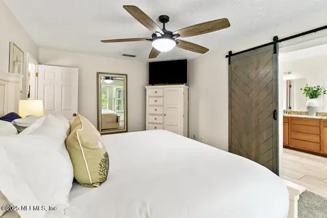 3859 Ashglen Drive E Jacksonville FL 32224