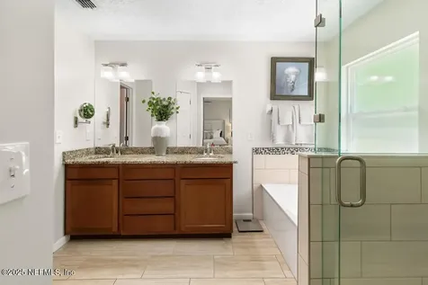 3859 Ashglen Drive E Jacksonville FL 32224