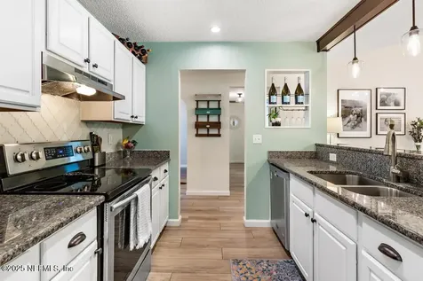 3859 Ashglen Drive E Jacksonville FL 32224