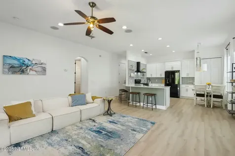 804 N End Street St. Augustine FL 32095