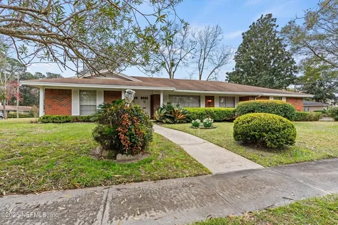 1207 Jamaica Court Jacksonville FL 32216