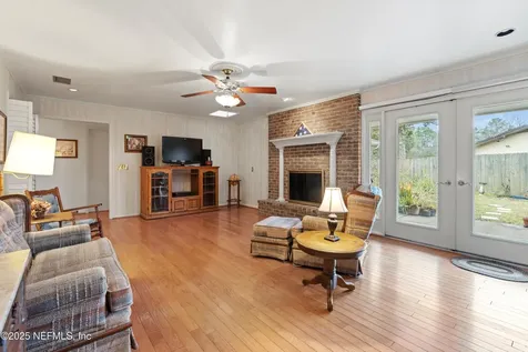 1207 Jamaica Court Jacksonville FL 32216