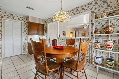 1207 Jamaica Court Jacksonville FL 32216
