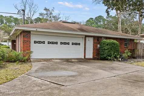1207 Jamaica Court Jacksonville FL 32216