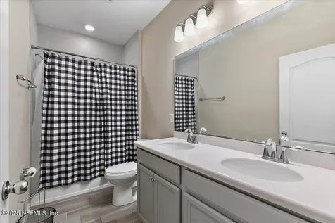 2176 Major Oak Street Jacksonville FL 32218