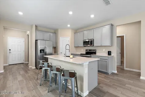 2176 Major Oak Street Jacksonville FL 32218