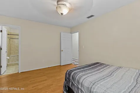 7237 Oakwood Drive Jacksonville FL 32211