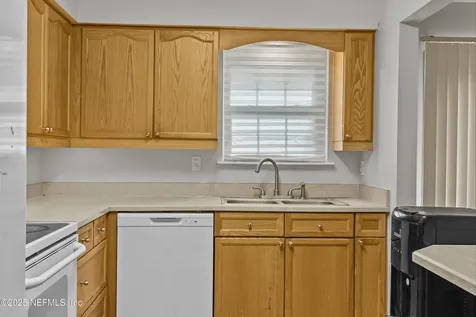 7237 Oakwood Drive Jacksonville FL 32211