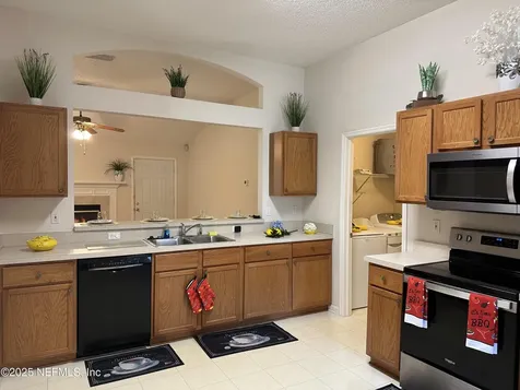7929 Steamboat Springs Drive Jacksonville FL 32210