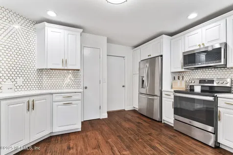 1727 Wildwood Creek Lane Jacksonville FL 32246