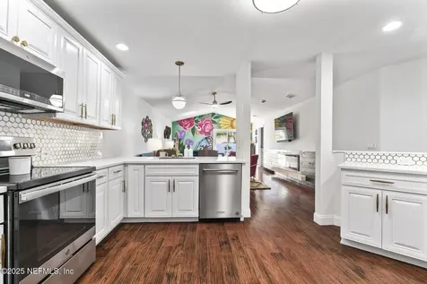 1727 Wildwood Creek Lane Jacksonville FL 32246