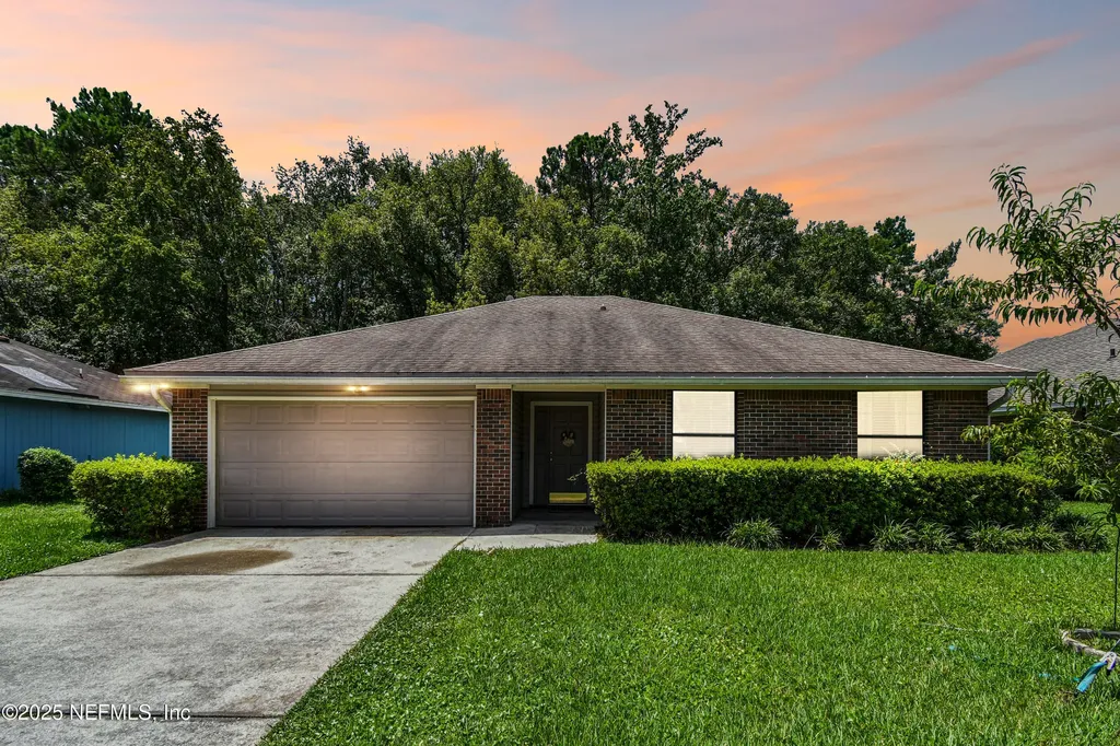 8362 Three Creeks Jacksonville FL 32220