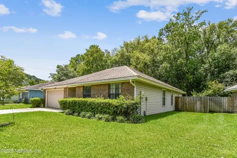 8362 Three Creeks Jacksonville FL 32220