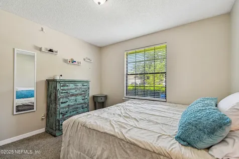 8362 Three Creeks Jacksonville FL 32220