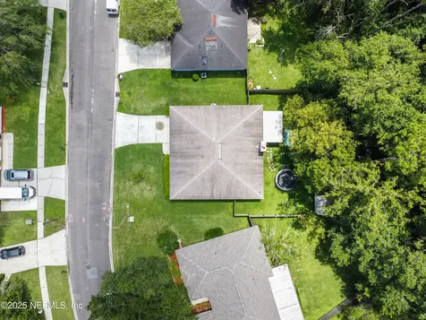 8362 Three Creeks Jacksonville FL 32220