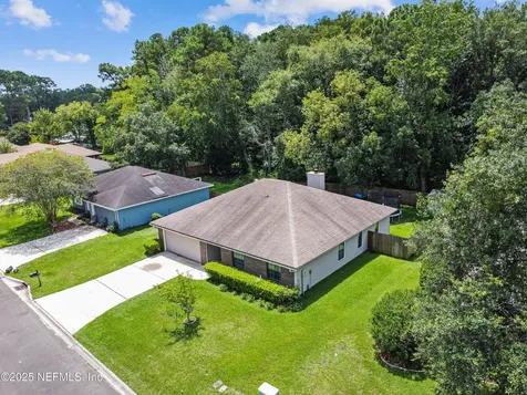 8362 Three Creeks Jacksonville FL 32220