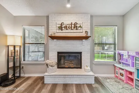 8362 Three Creeks Jacksonville FL 32220