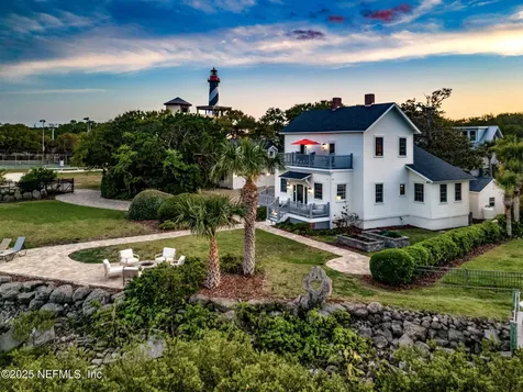 106 Carver Street E St. Augustine FL 32080