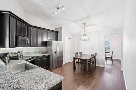 9425 Staplehurst Drive Jacksonville FL 32244