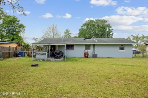 13509 Beall Avenue Jacksonville FL 32218