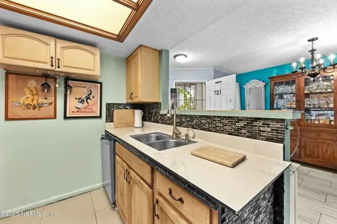 721 Century 21 Drive Jacksonville FL 32216