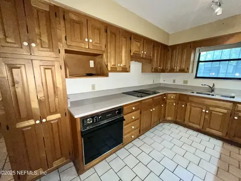 510 W Hillsborough Avenue Florahome FL 32140