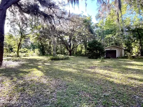 510 W Hillsborough Avenue Florahome FL 32140