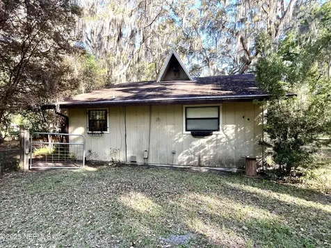 510 W Hillsborough Avenue Florahome FL 32140