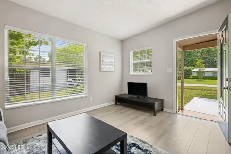 8435 Brackridge Boulevard S Jacksonville FL 32216