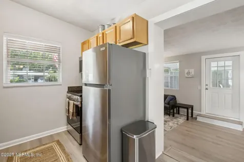 8435 Brackridge Boulevard S Jacksonville FL 32216