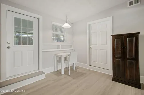8435 Brackridge Boulevard S Jacksonville FL 32216