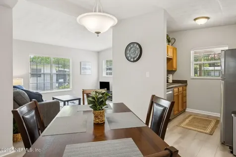 8435 Brackridge Boulevard S Jacksonville FL 32216