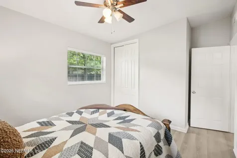 8435 Brackridge Boulevard S Jacksonville FL 32216