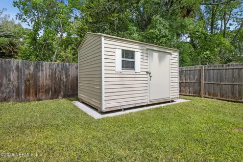 8435 Brackridge Boulevard S Jacksonville FL 32216