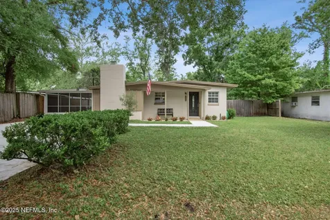 8435 Brackridge Boulevard S Jacksonville FL 32216