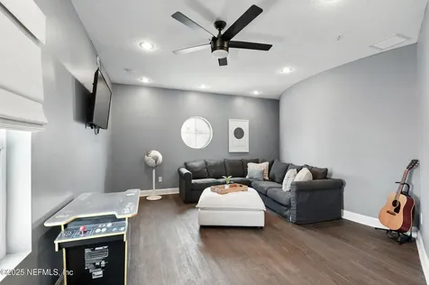 890 Beach Avenue Atlantic Beach FL 32233