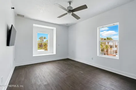 890 Beach Avenue Atlantic Beach FL 32233
