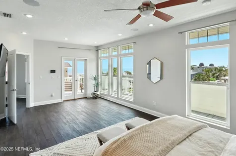 890 Beach Avenue Atlantic Beach FL 32233