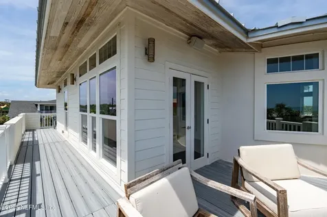 890 Beach Avenue Atlantic Beach FL 32233