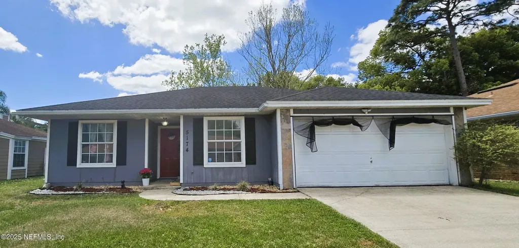 5174 Acre Estates Drive Jacksonville FL 32210