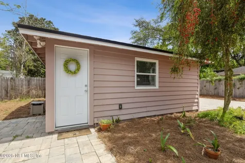 2337 Broadmoor Lane Jacksonville FL 32207