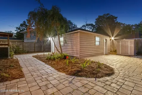 2337 Broadmoor Lane Jacksonville FL 32207