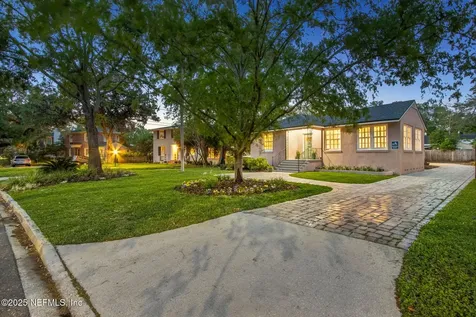 2337 Broadmoor Lane Jacksonville FL 32207