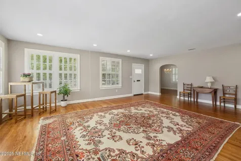 2337 Broadmoor Lane Jacksonville FL 32207