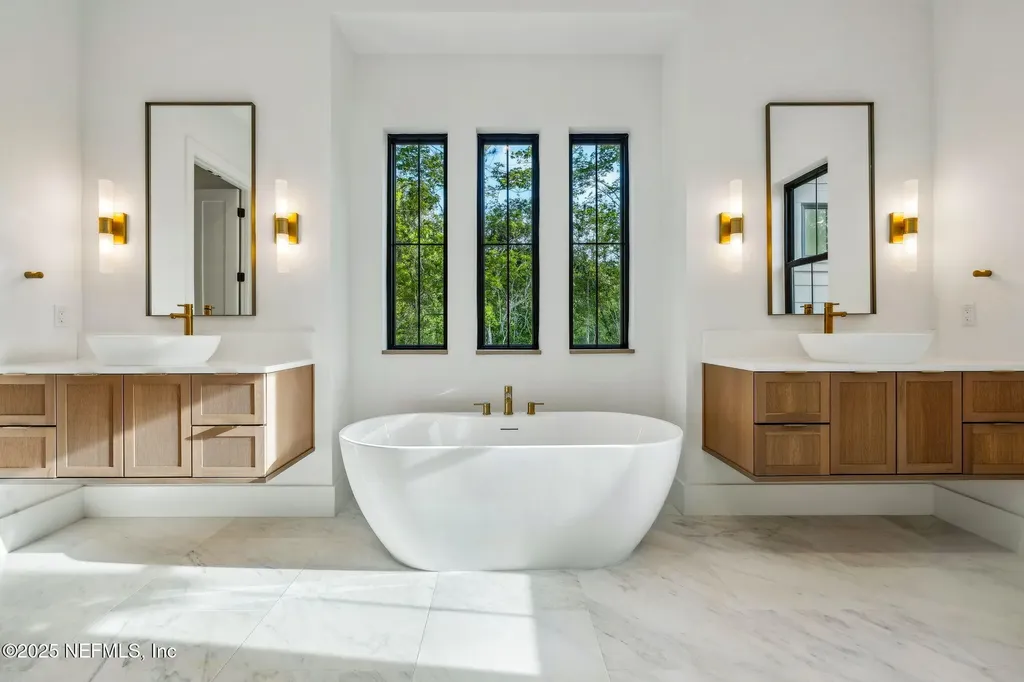 4650 Palm Valley Road Ponte Vedra Beach FL 32082