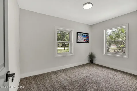 3904 Peach Drive Jacksonville FL 32246