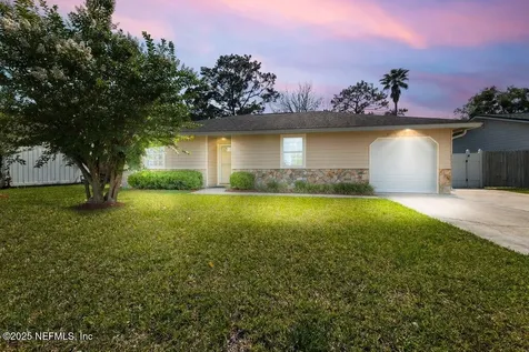 1872 Shannon Lake Drive Middleburg FL 32068